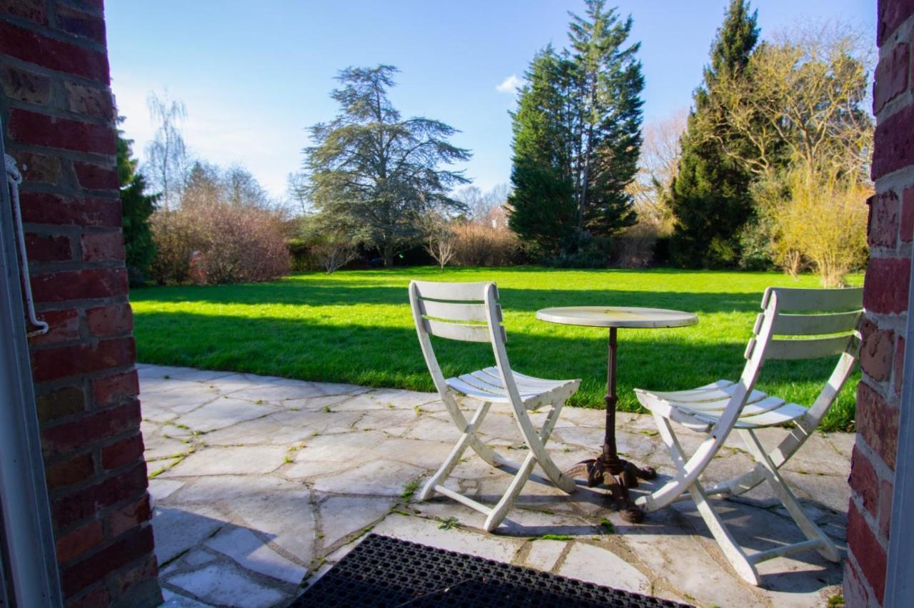 Bed and Breakfast Les Jardins De Beaumont Hem Exterior foto